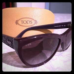 TOD'S Cateye Sunglasses!